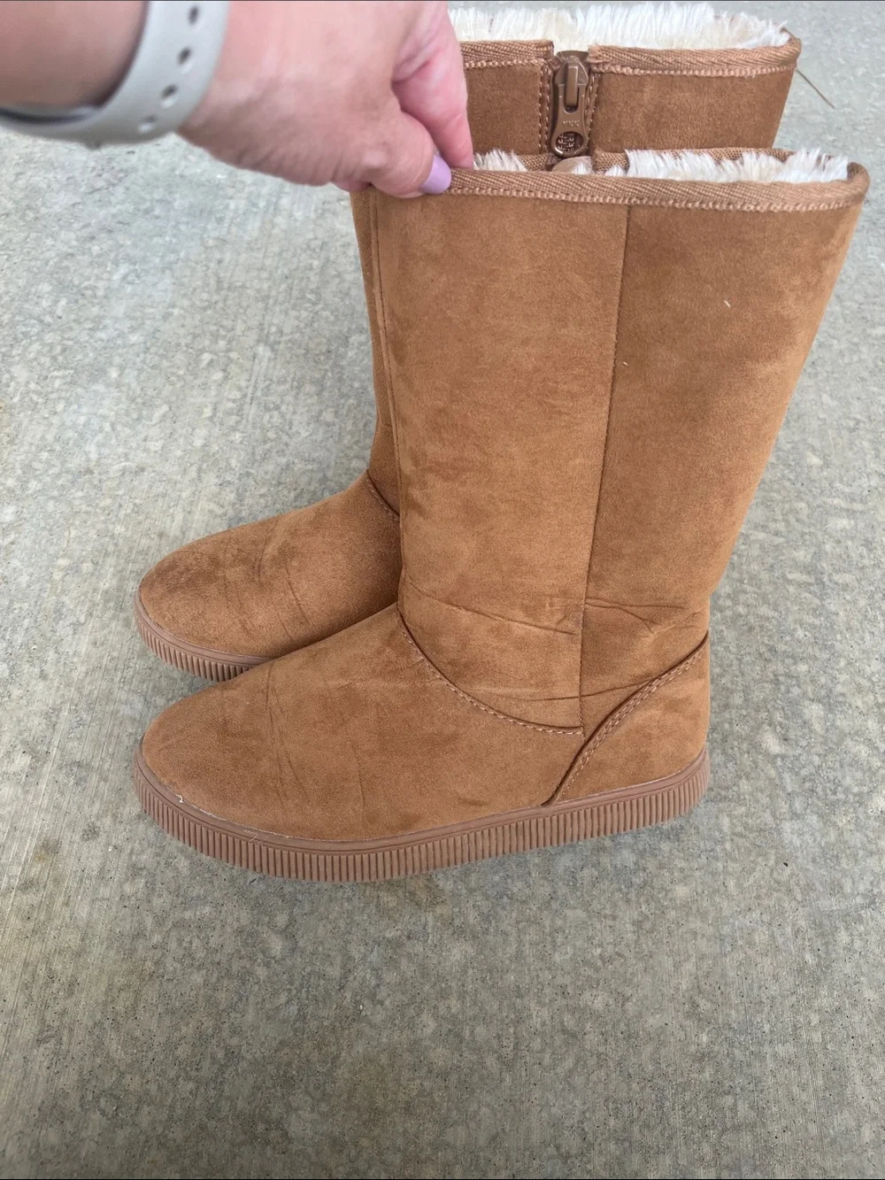 Cat and Jack Girl’s Light Brown Boots